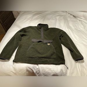 NWOT Carhartt Pullover.